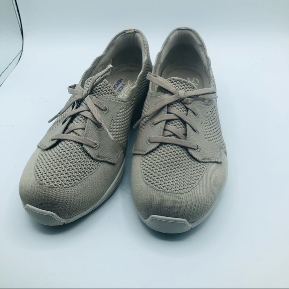 Skechers Womens Sneakers Memory‎ Foam Scalloped Edge Stretch Beige Size 9W - Picture 7 of 13
